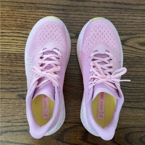 Hoka Mach 6 Running Sneakers